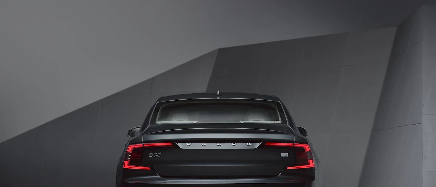 Volvo S90 Recharge 후방 외관